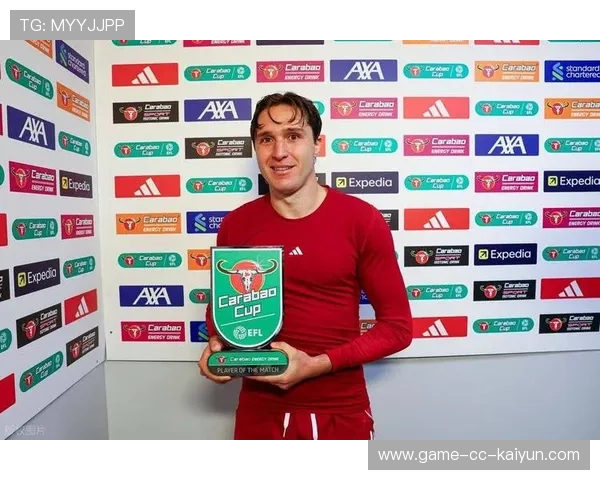 利物浦中后场在比赛中展现出色组织 利物浦中后场在比赛中展现出色组织